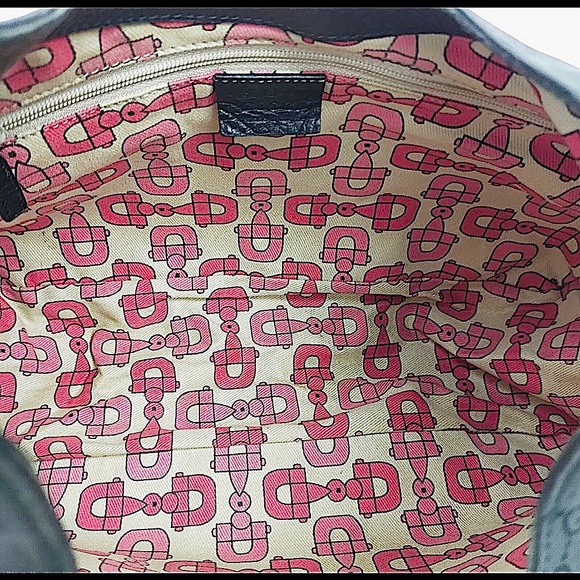 GUCCI - Limited Edition Vintage GG Shoulder Bag - Picture 10 of 12